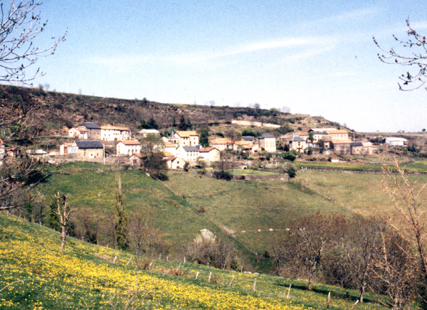 Le bourg de Laurie