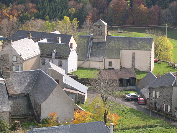 Le bourg de Vèze
